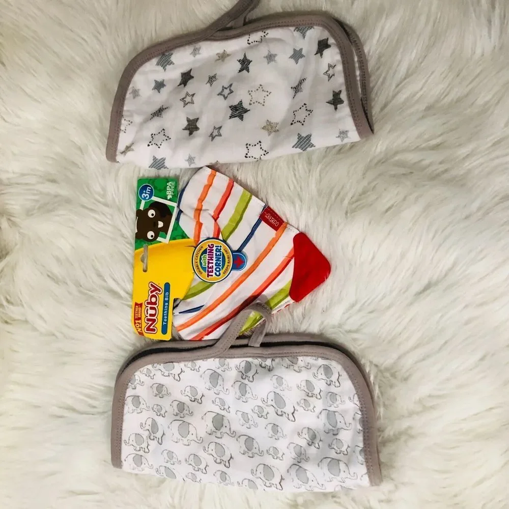 1 Nuby Baby Bandana Bibs with Teethers Infants Saliva Towels 3 Pack‎ NEW